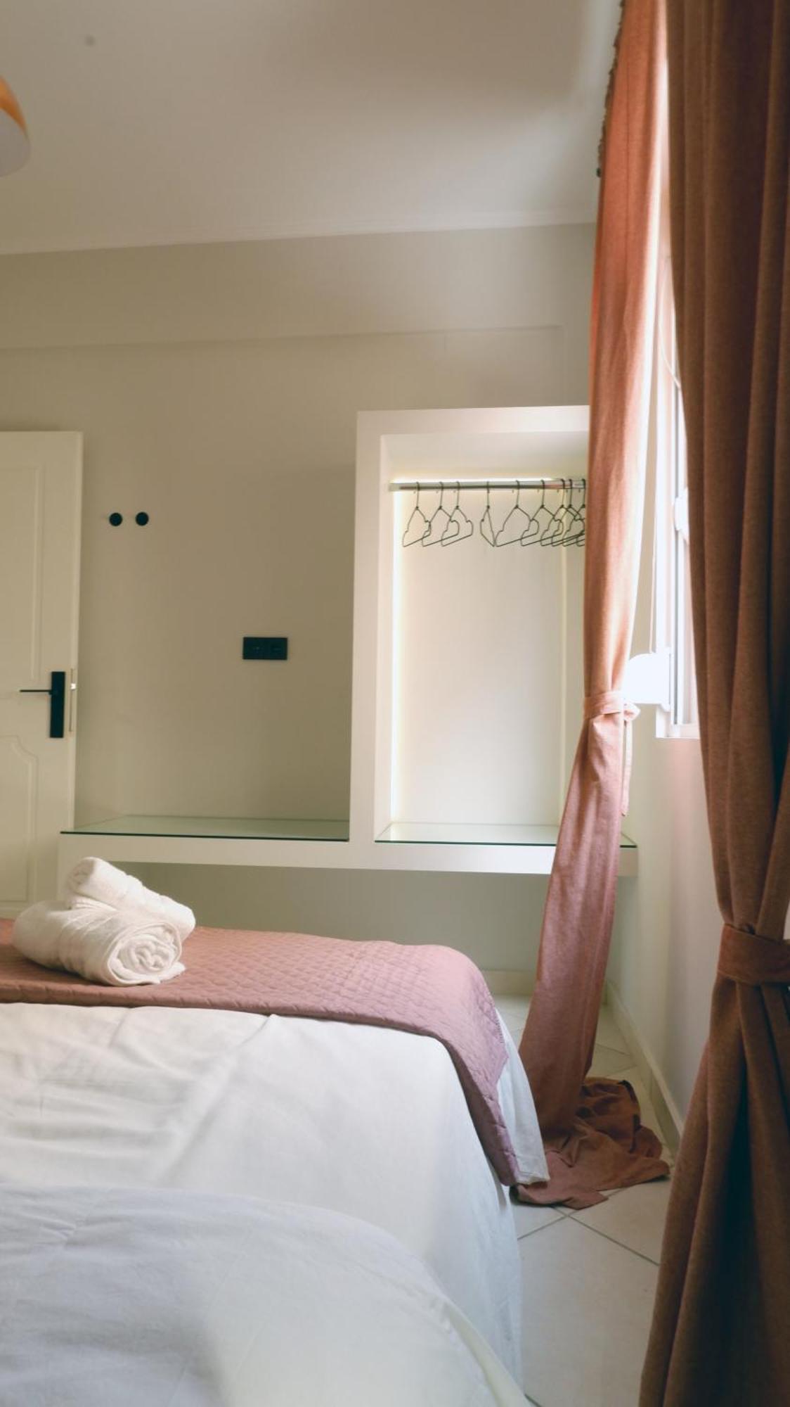 Less Is More Appartement Preveza Buitenkant foto