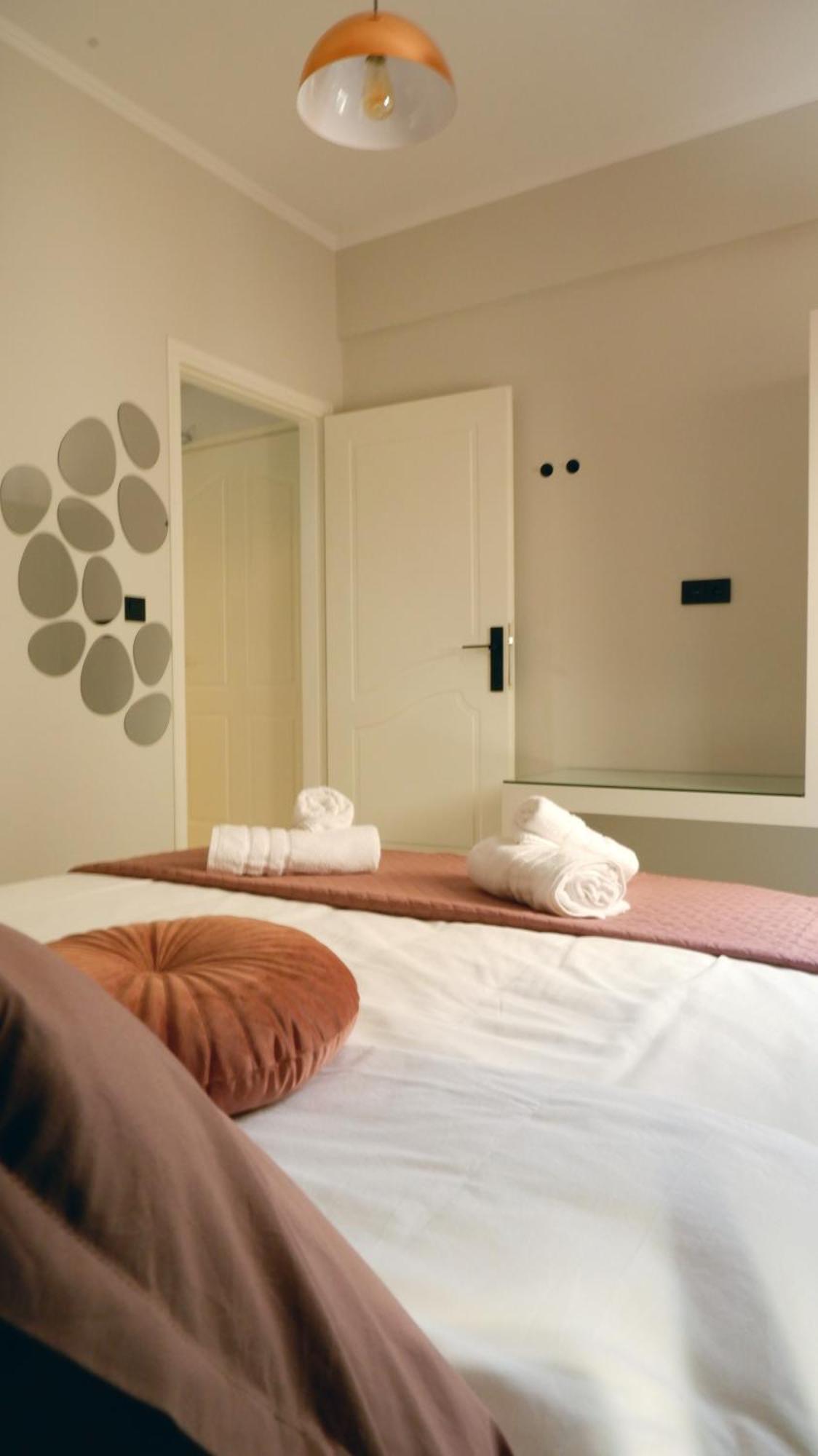 Less Is More Appartement Preveza Buitenkant foto
